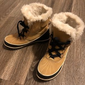Sorel Tivoli boot.